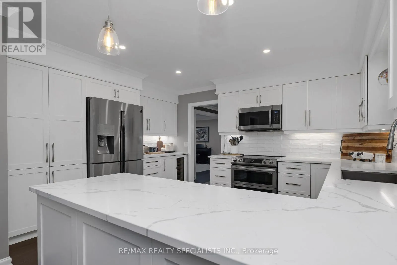 2 CEDAR DRIVE