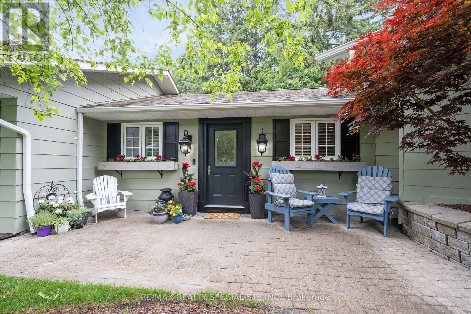 2 CEDAR DRIVE
