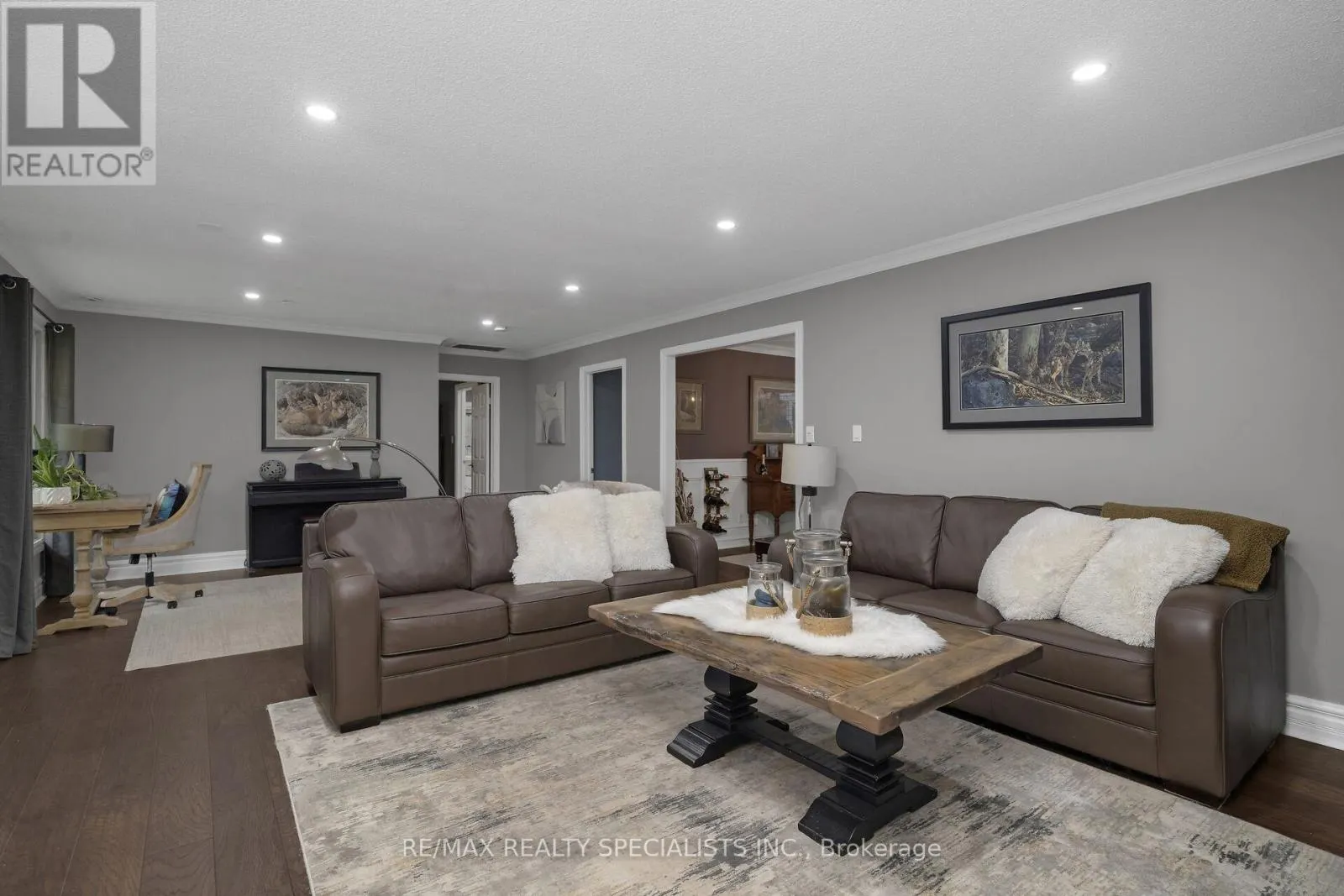 2 CEDAR DRIVE
