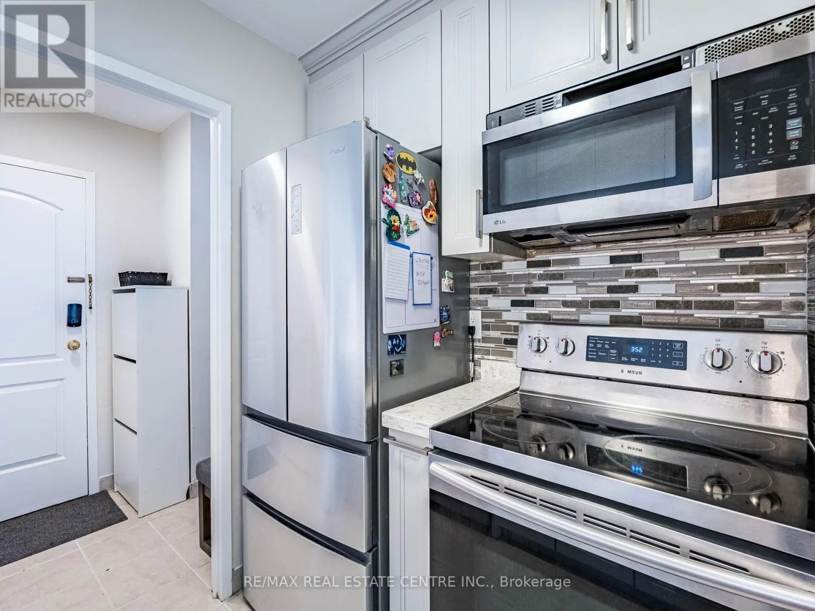 602 - 3145 QUEEN FREDERICA DRIVE