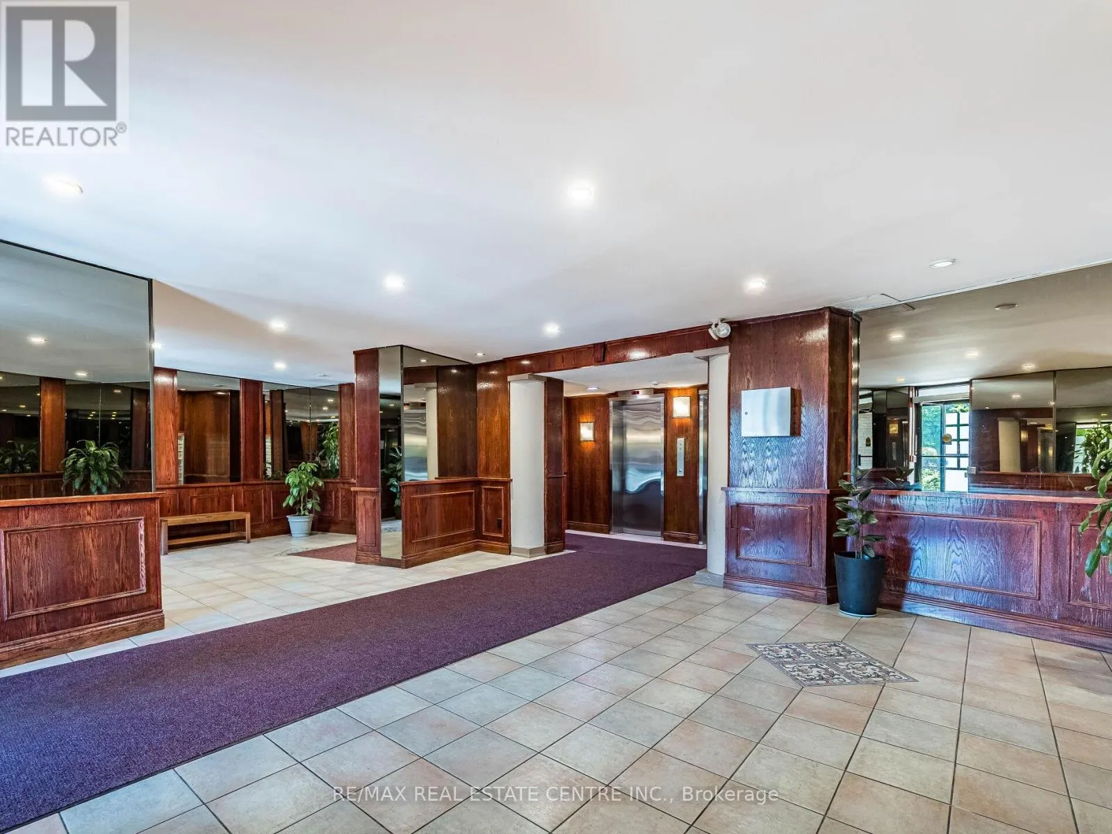 602 - 3145 QUEEN FREDERICA DRIVE