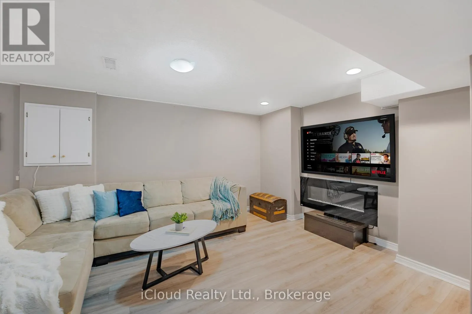 2 REDFERN STREET