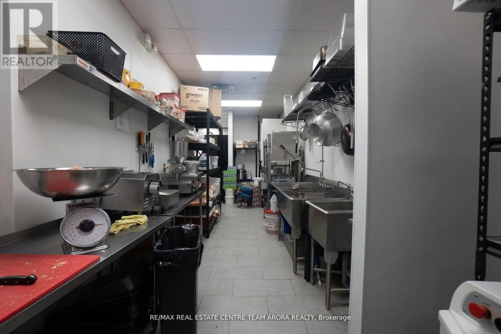 27 - 2737 KEELE STREET