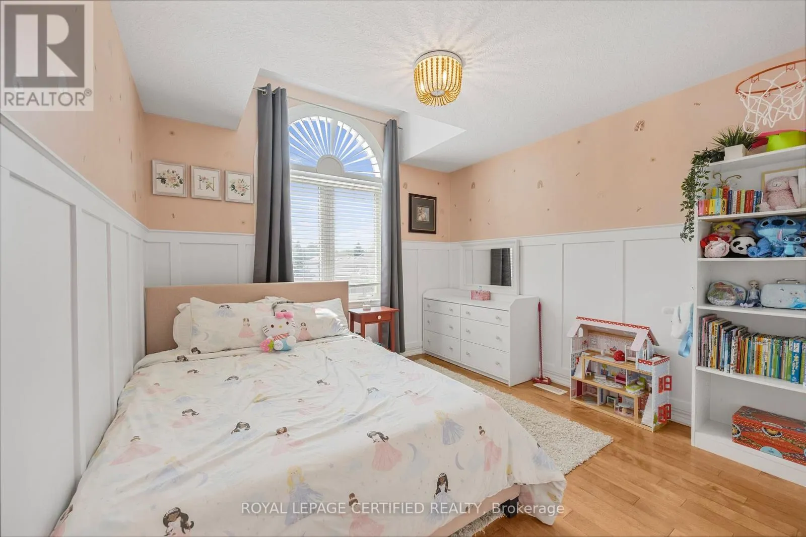 84 COLBOURNE CRESCENT
