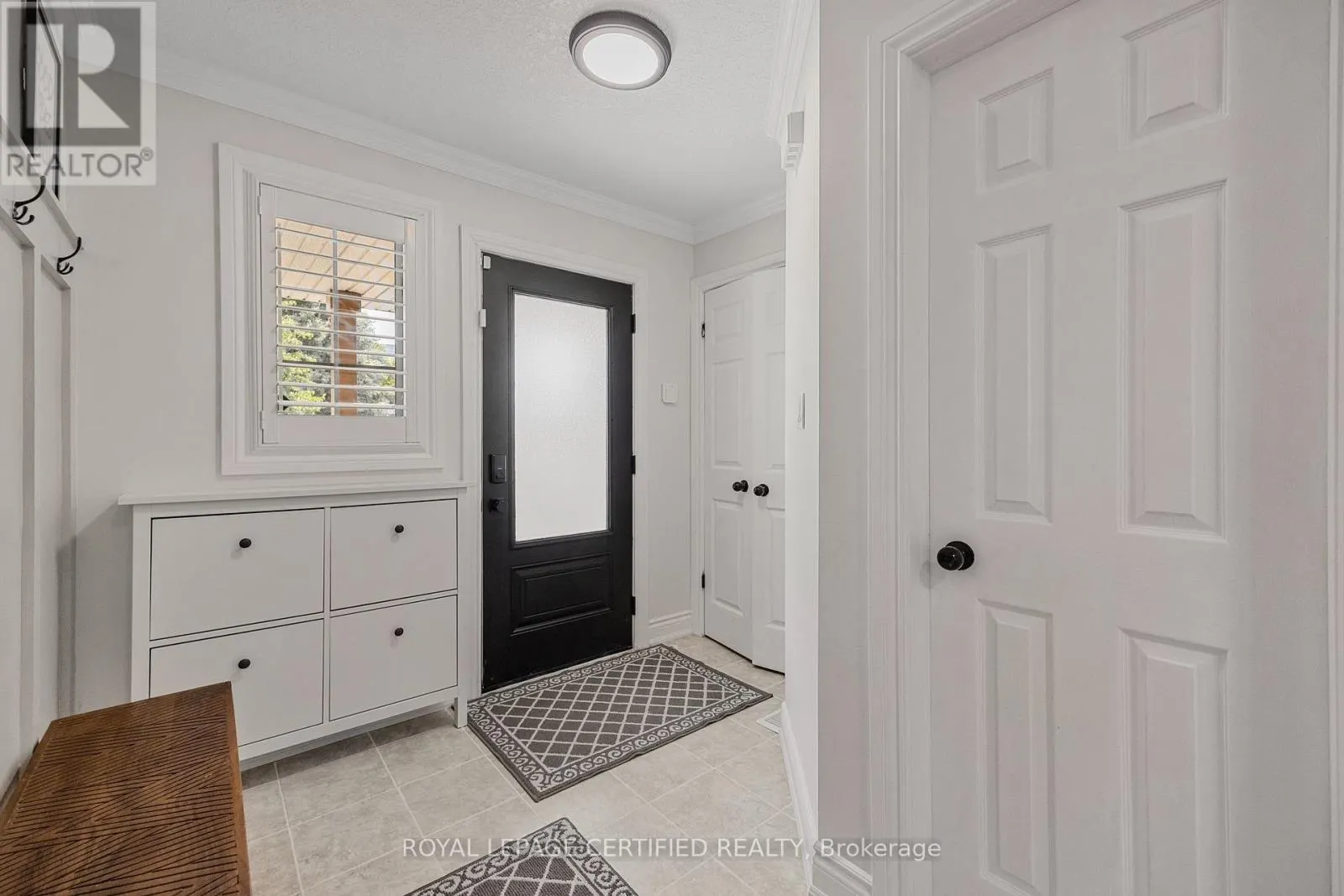 84 COLBOURNE CRESCENT