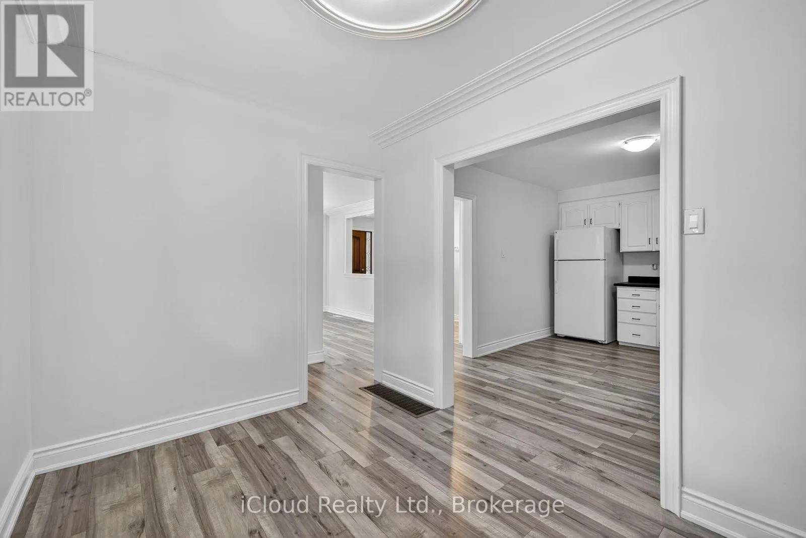 34 KNOX AVENUE