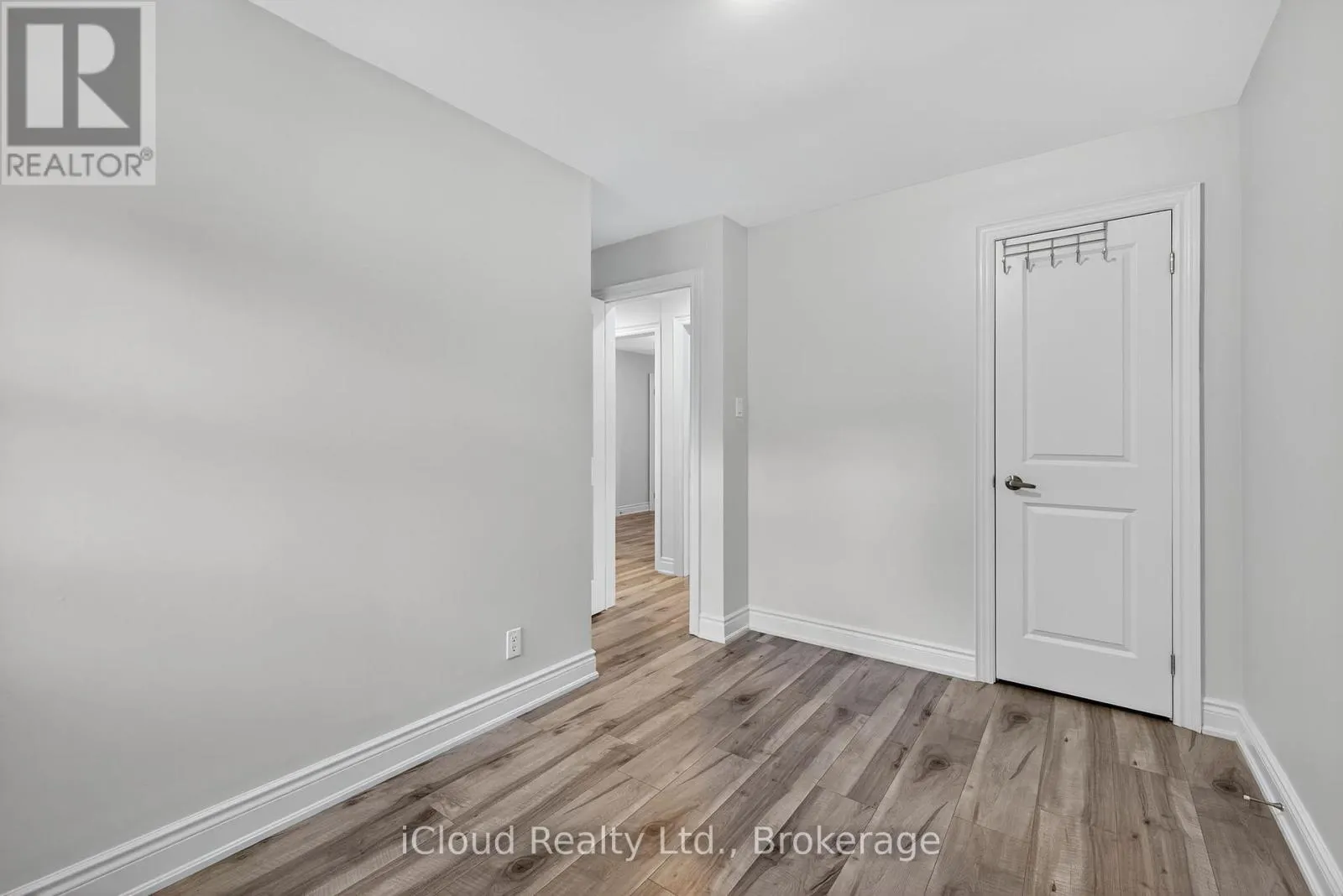 34 KNOX AVENUE