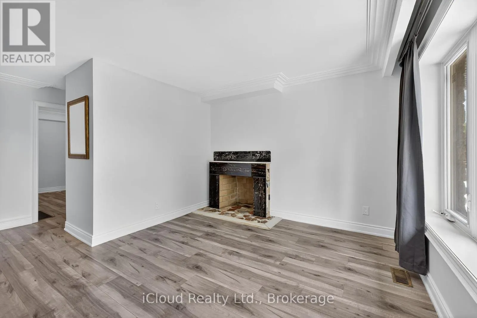 34 KNOX AVENUE