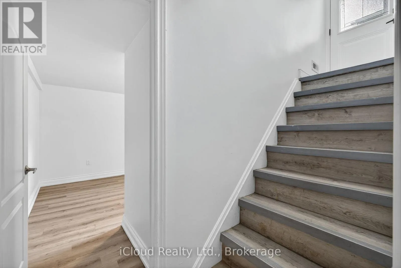 34 KNOX AVENUE
