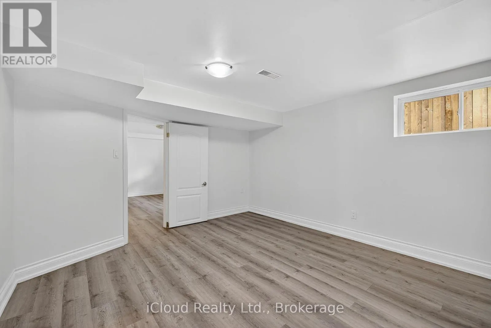 34 KNOX AVENUE