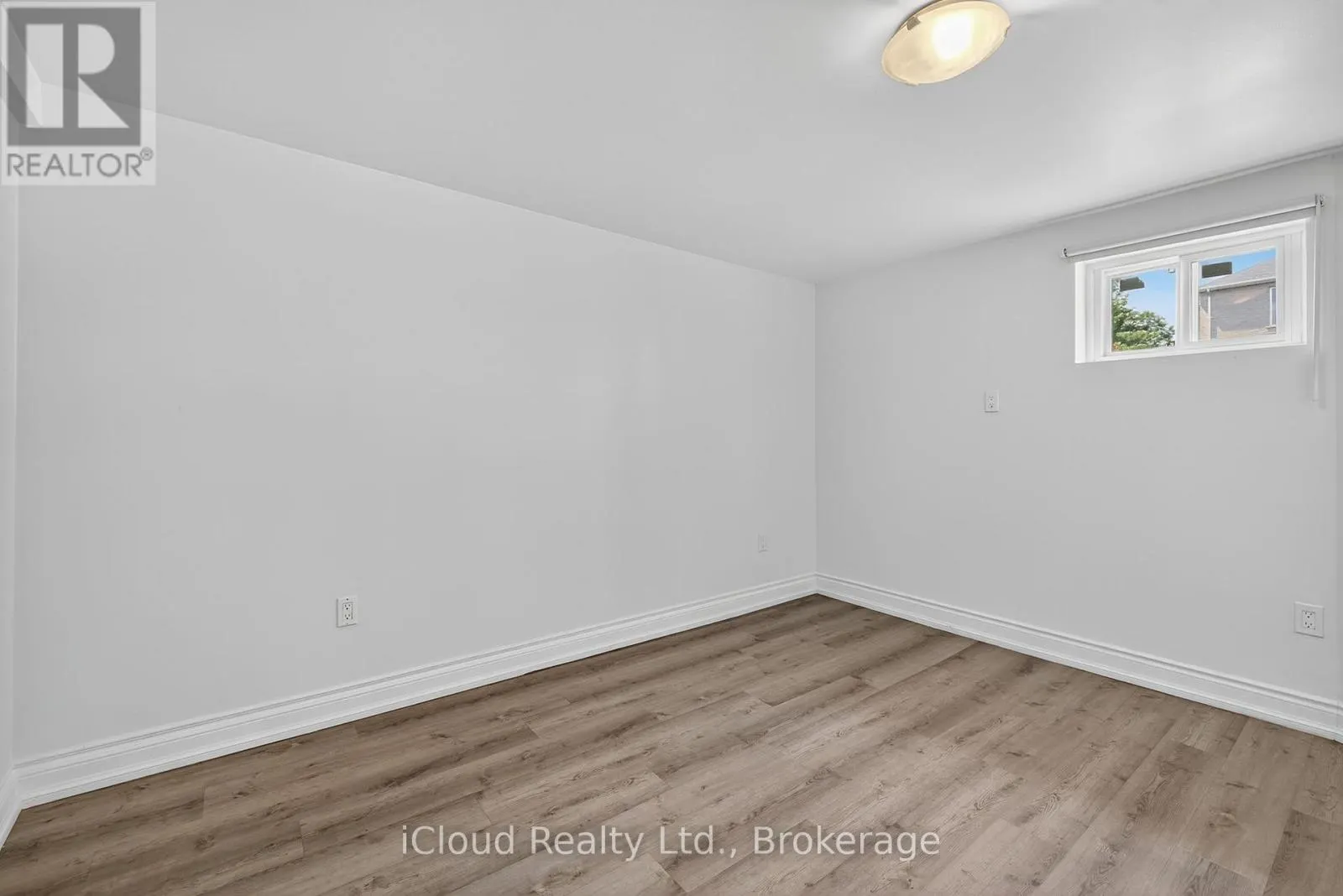 34 KNOX AVENUE