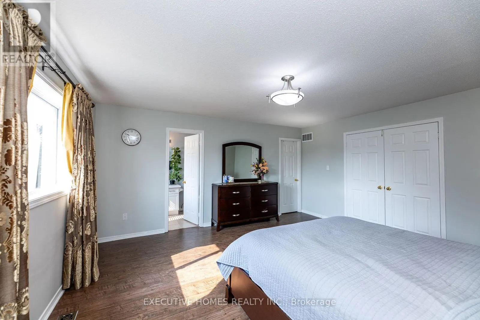 416 HOBBS CRESCENT