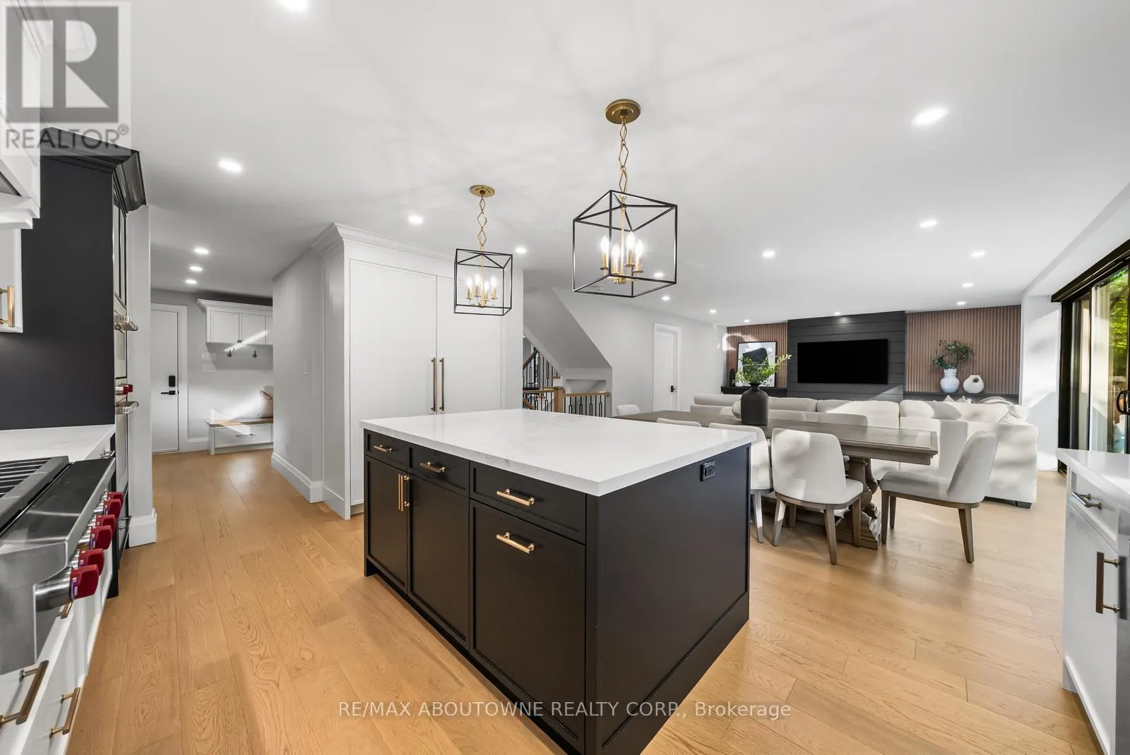 360 CLAREMONT CRESCENT