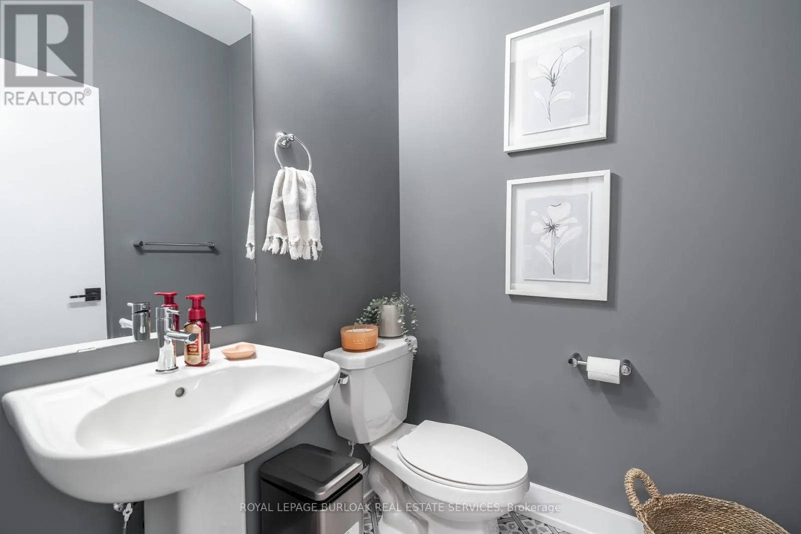 24 - 2273 TURNBERRY ROAD