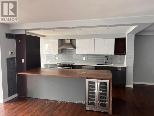 1204 - 1300 ISLINGTON AVENUE