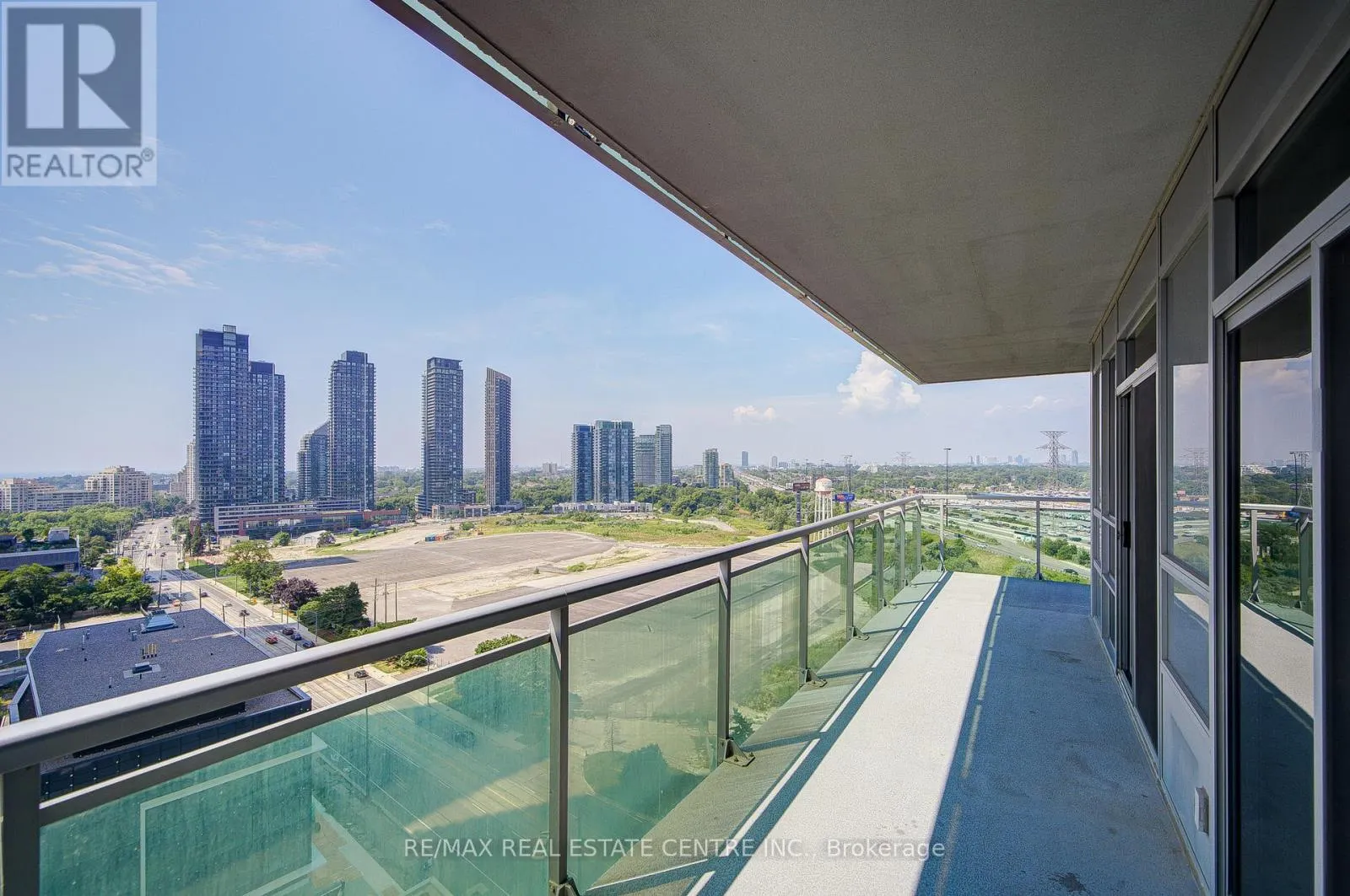 1602 - 16 BROOKERS LANE