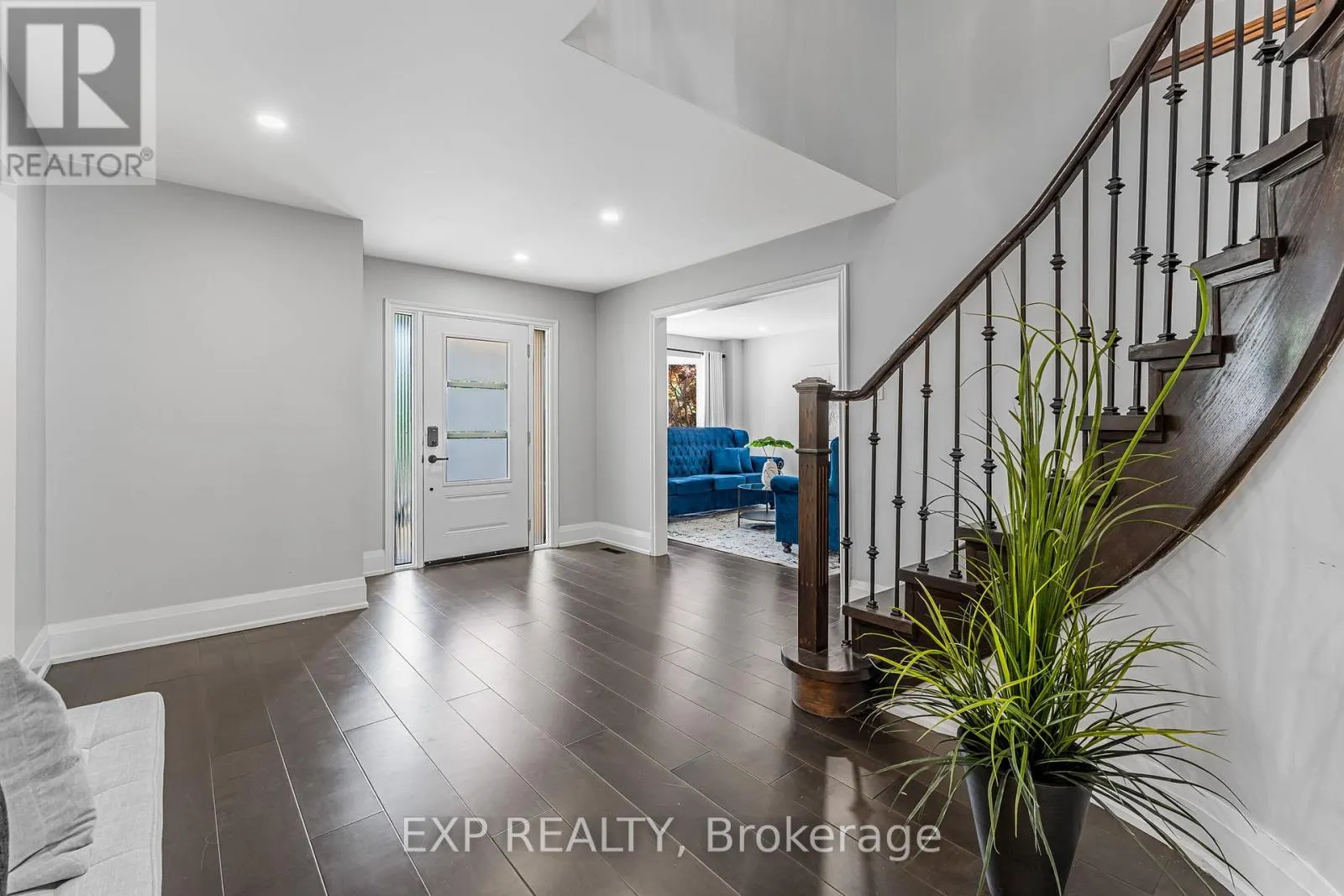 1221 CREEKSIDE DRIVE