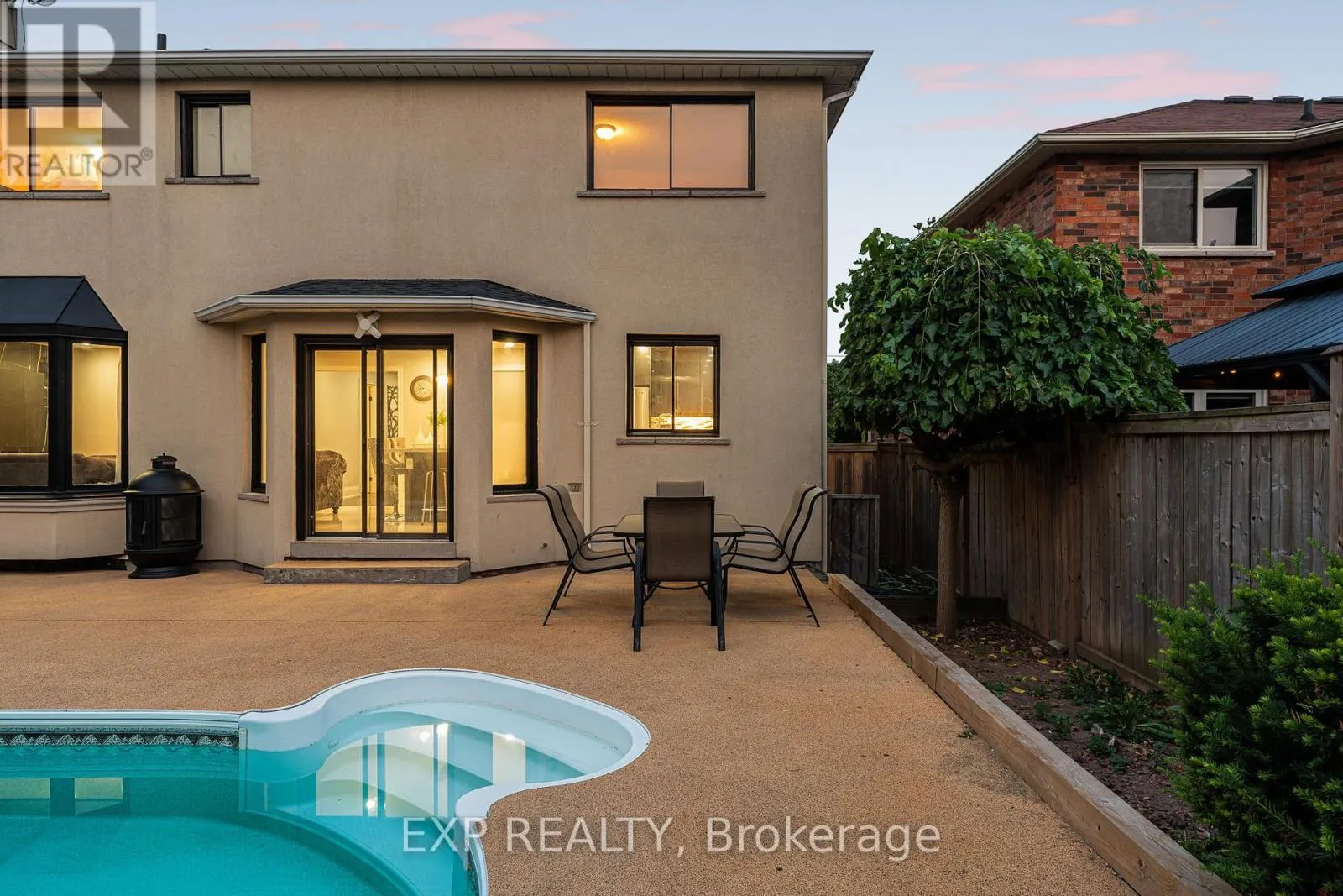 1221 CREEKSIDE DRIVE