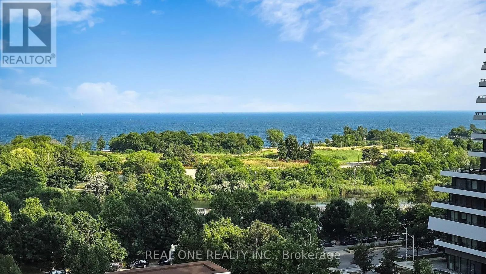 808 - 70 ANNIE CRAIG DRIVE