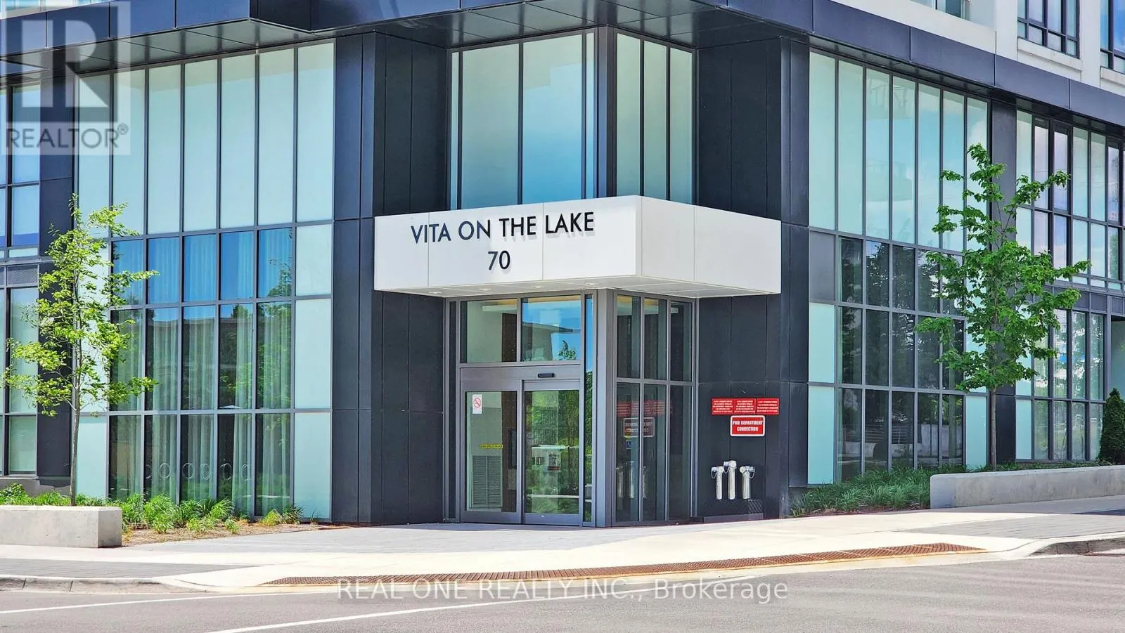 808 - 70 ANNIE CRAIG DRIVE