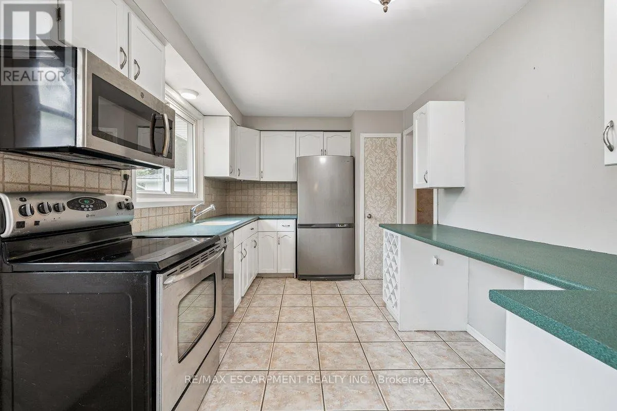 623 SHERATON ROAD