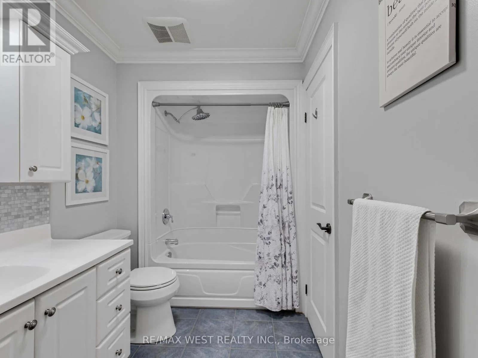 149 ELLWOOD DRIVE W