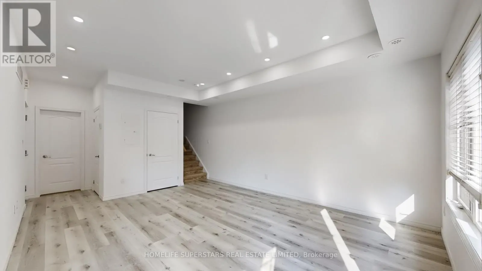 42-02 - 2420 BARONWOOD DRIVE