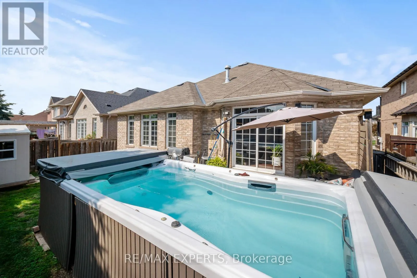 28 DOKKUM CRESCENT