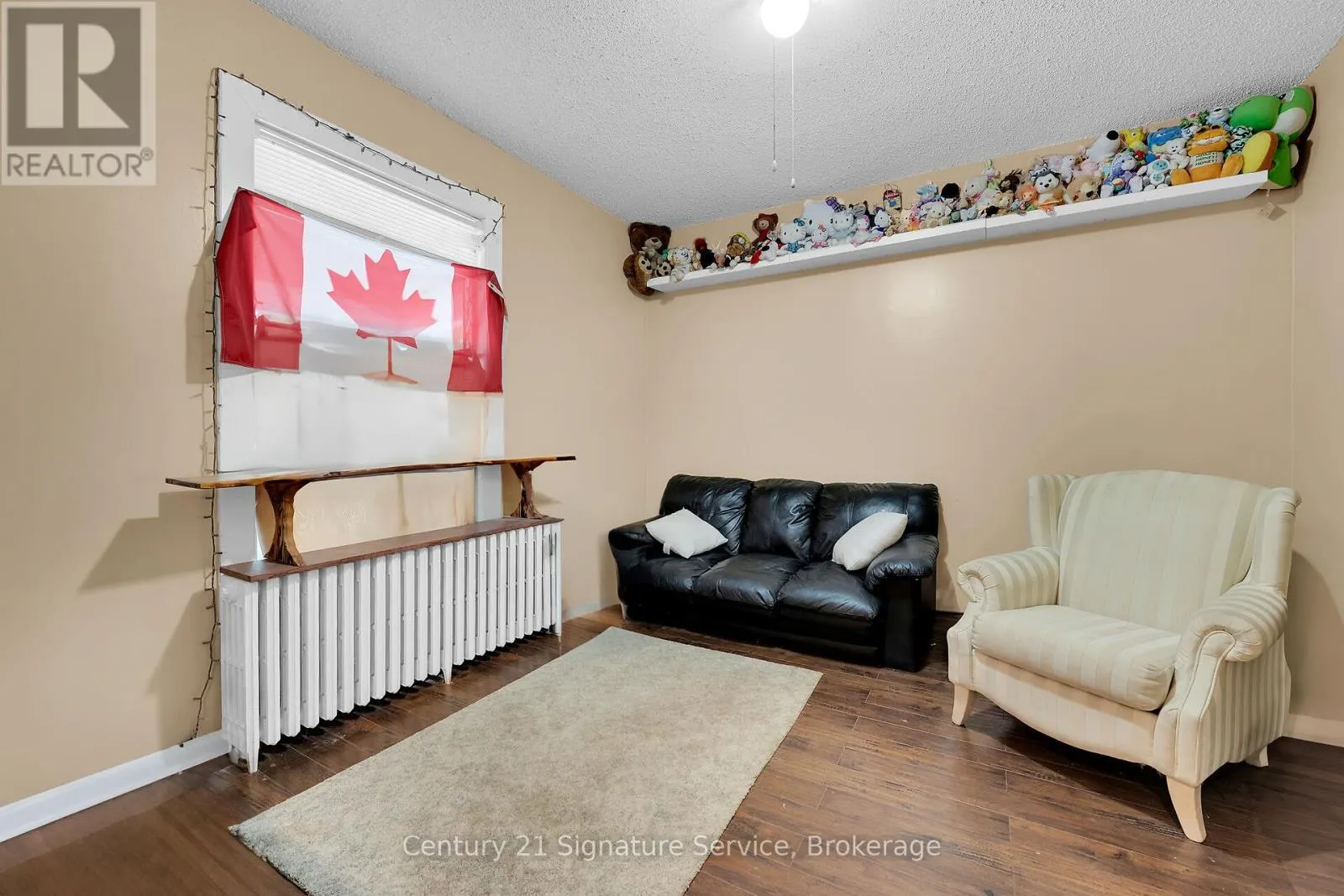 17 FLEMING AVENUE W
