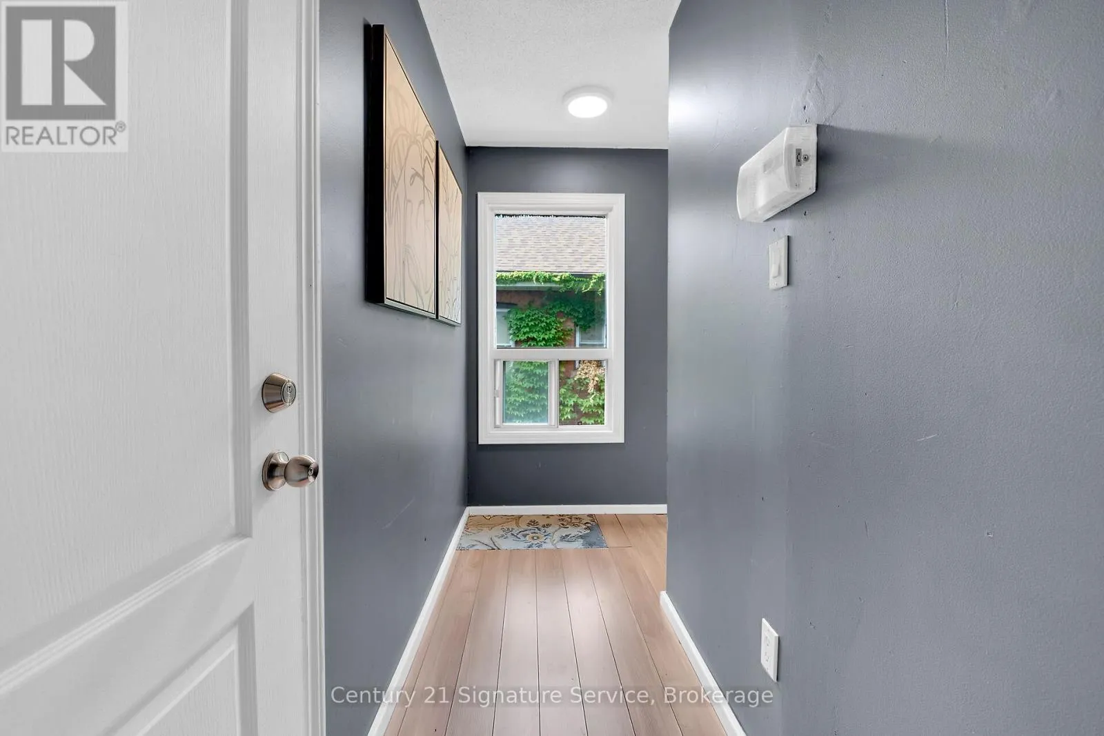 17 FLEMING AVENUE W