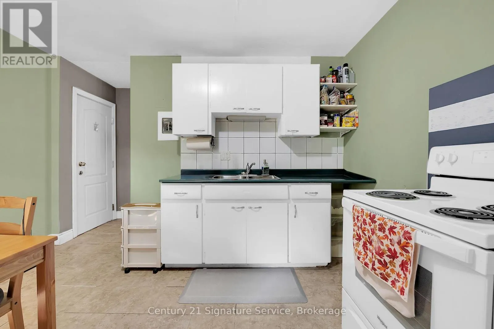 17 FLEMING AVENUE W
