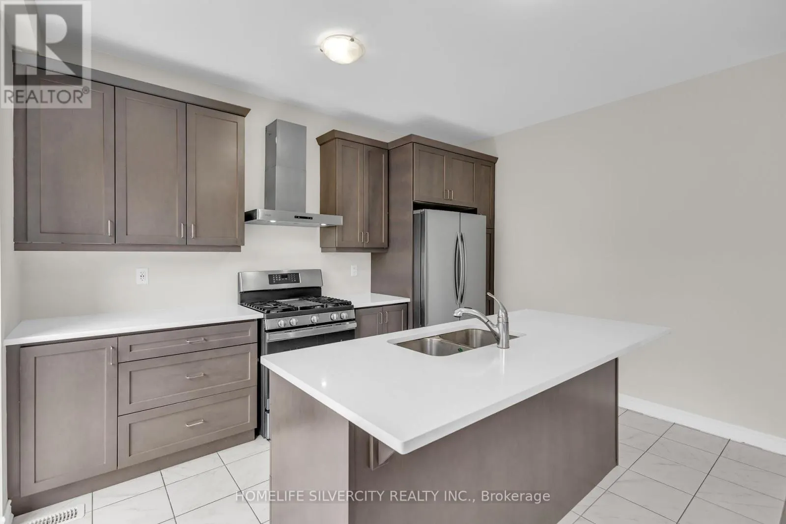 24 EBERLY WOOD