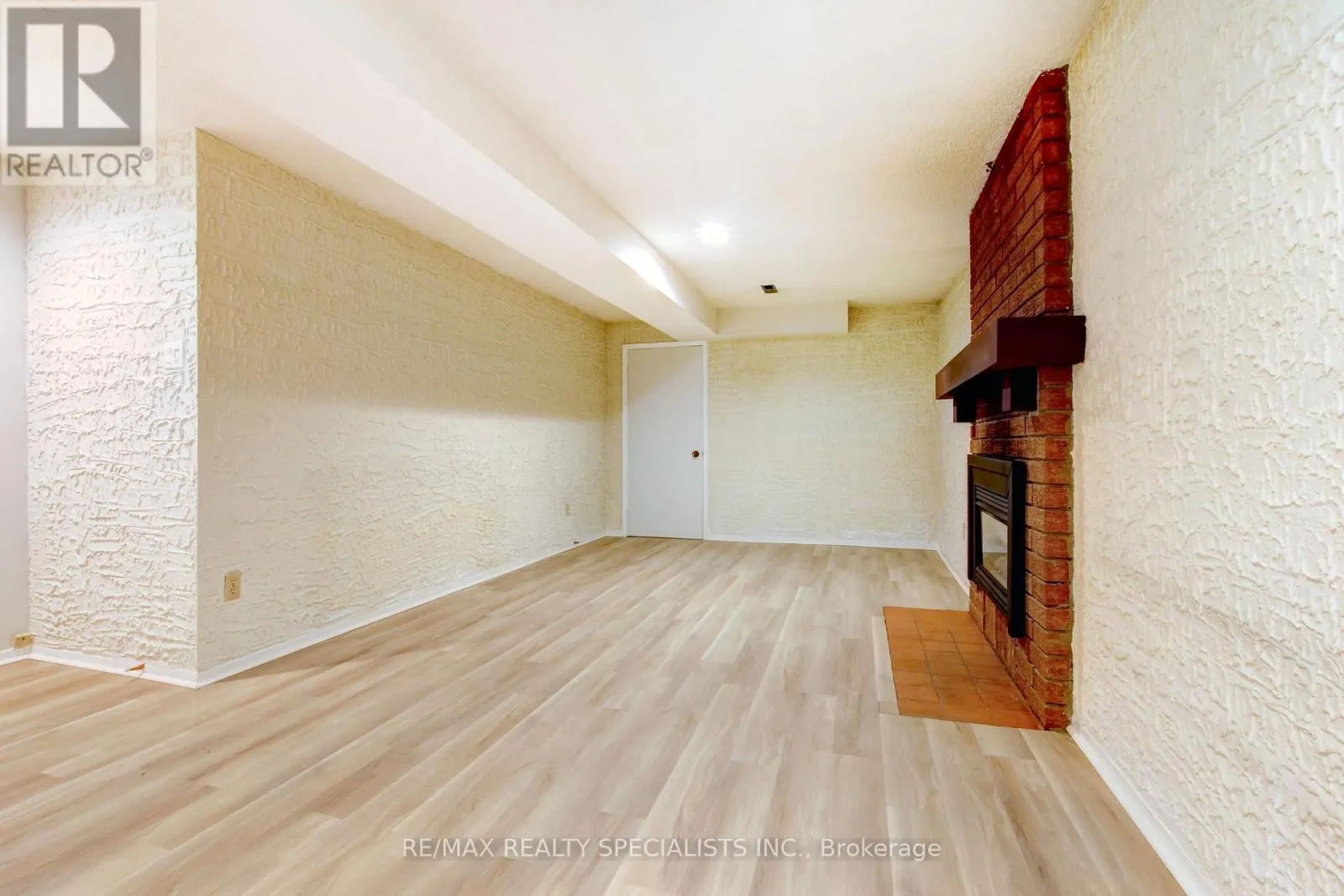 4120 STONEMASON CRESCENT