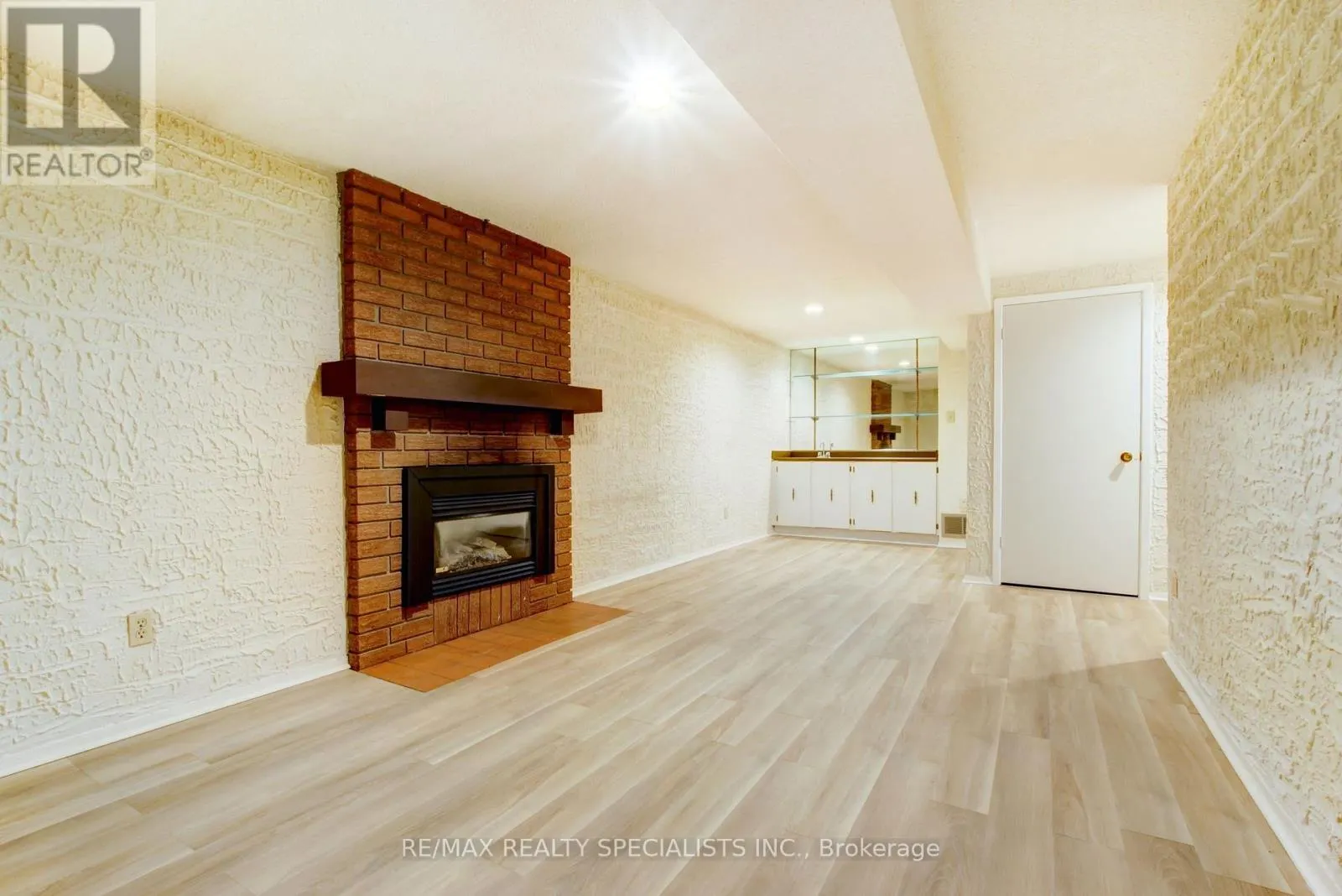 4120 STONEMASON CRESCENT