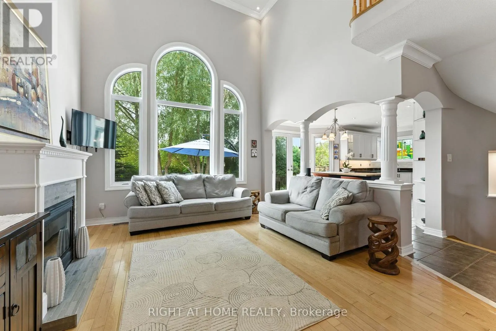 2465 WHISTLING SPRINGS CRESCENT