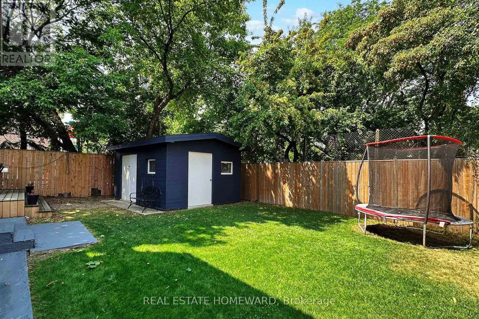 48 HOLLEY AVENUE