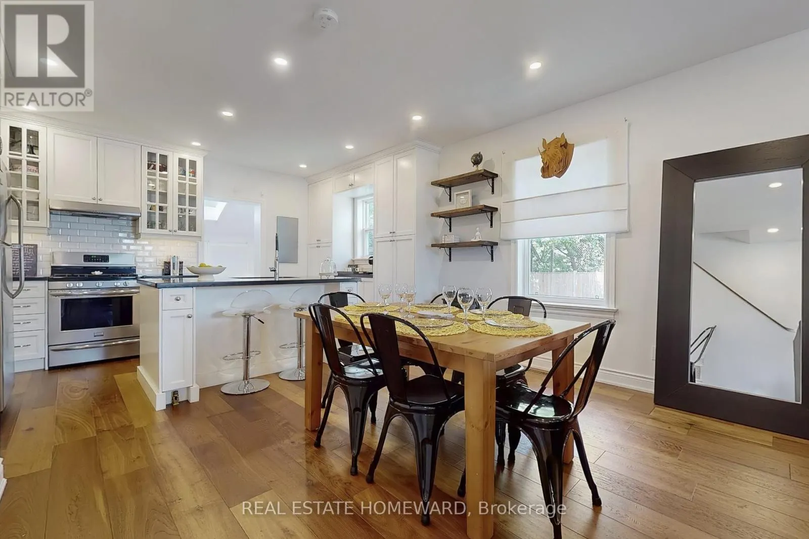 48 HOLLEY AVENUE