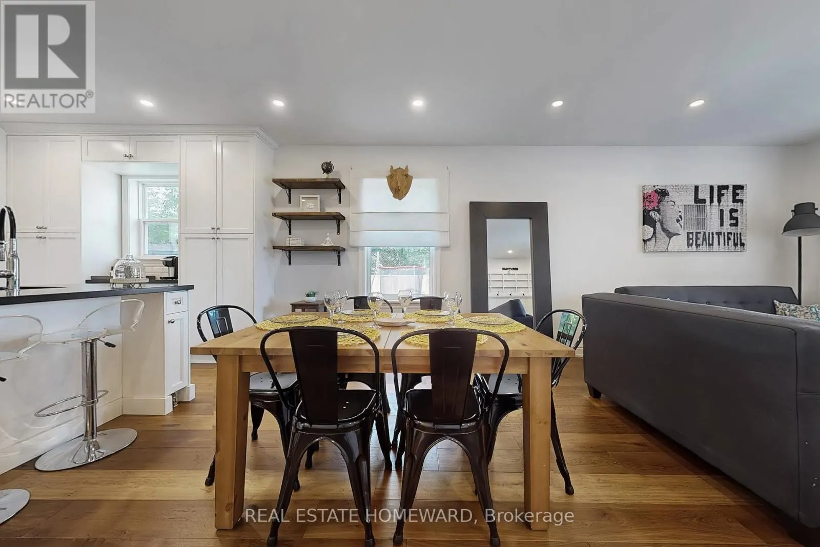 48 HOLLEY AVENUE