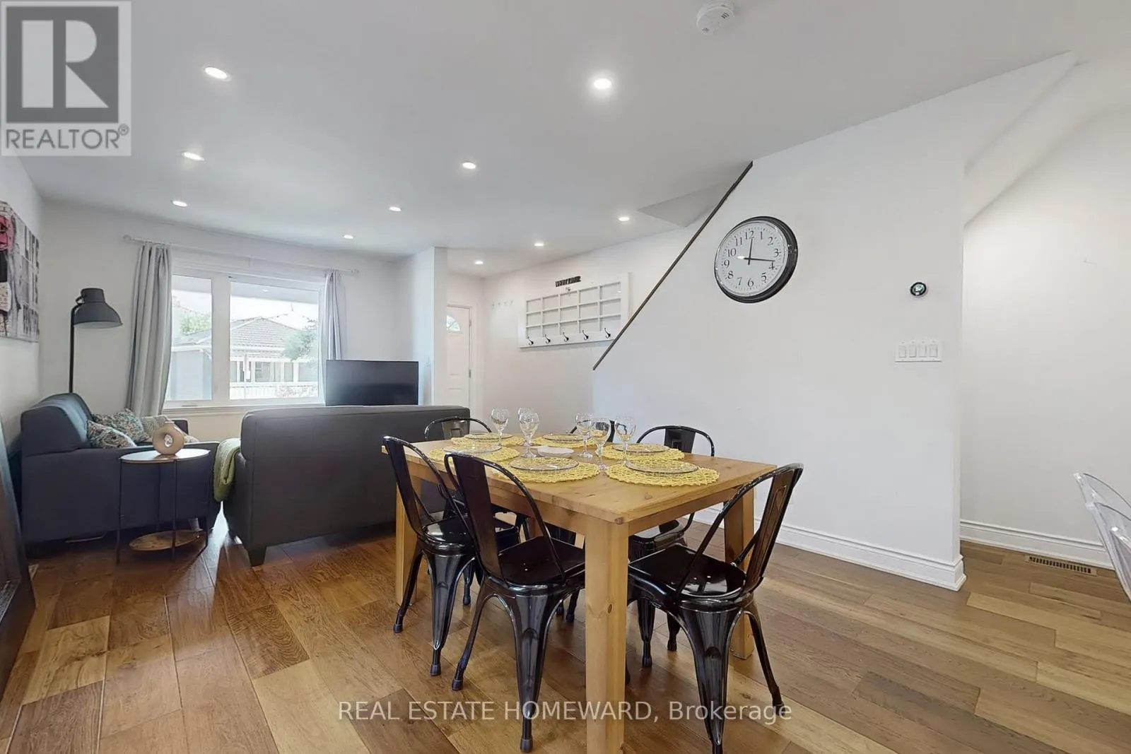 48 HOLLEY AVENUE