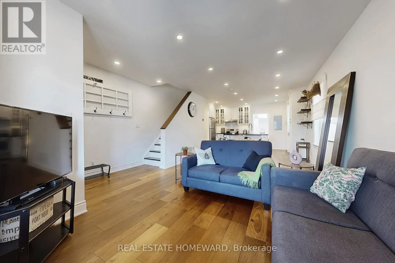 48 HOLLEY AVENUE