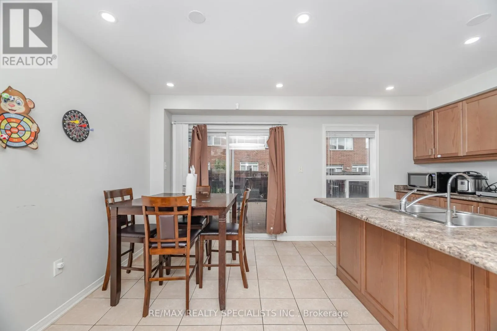 87 SLEIGHTHOLME CRESCENT