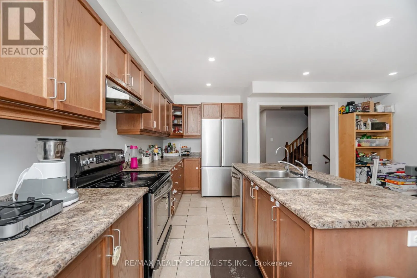 87 SLEIGHTHOLME CRESCENT