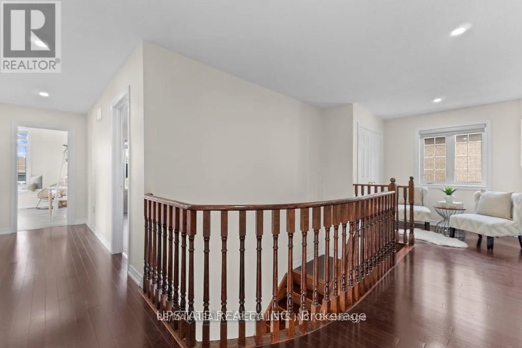 2 SEVERIN STREET