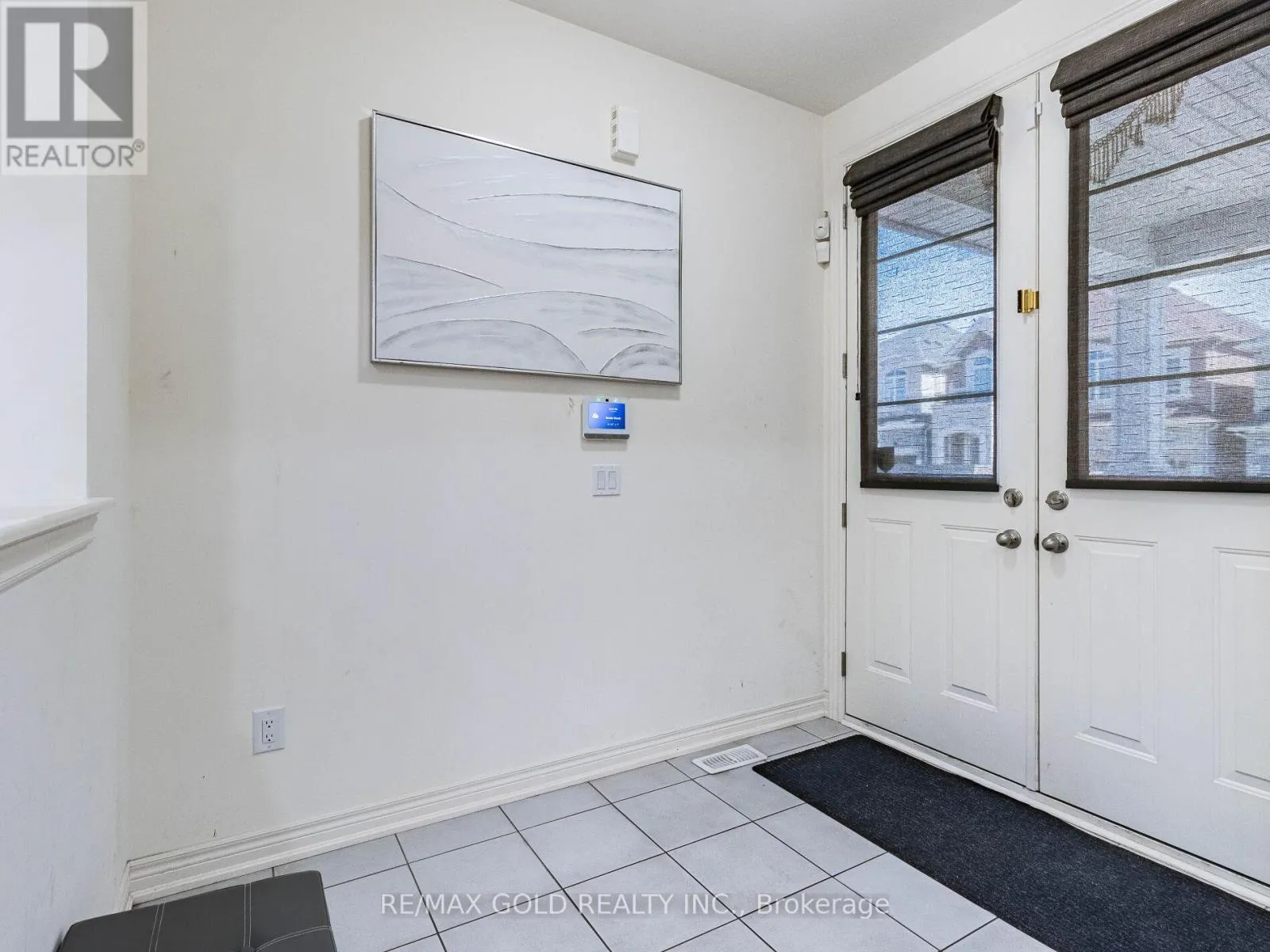 11 ELVERTON CRESCENT