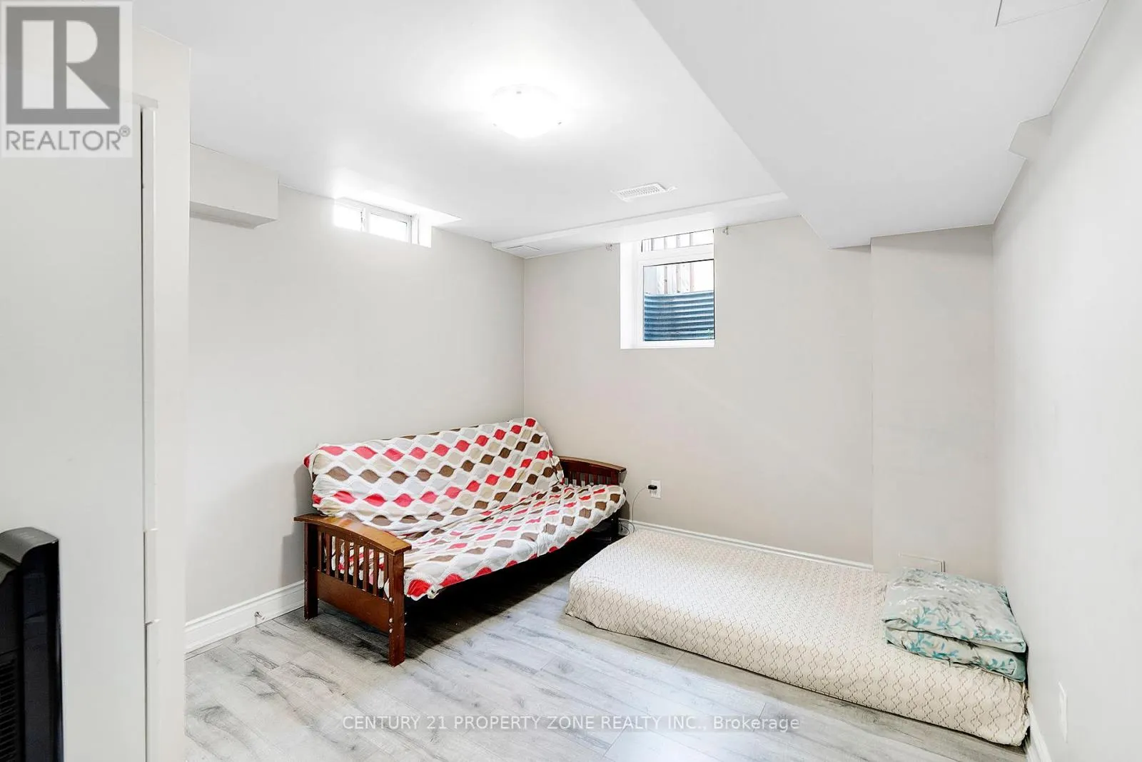 2 ORANMORE CRESCENT