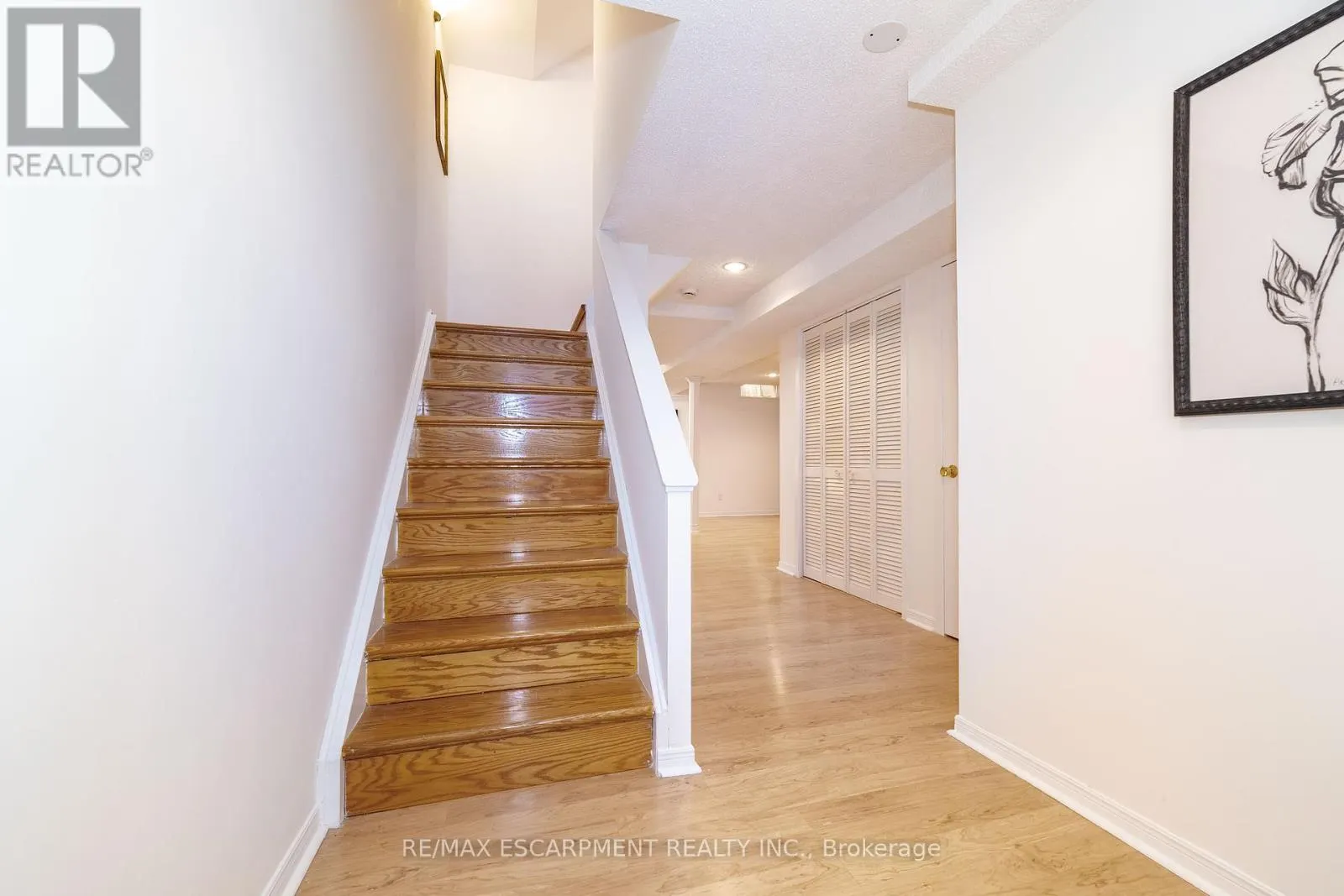 327 NORTHWOOD DRIVE