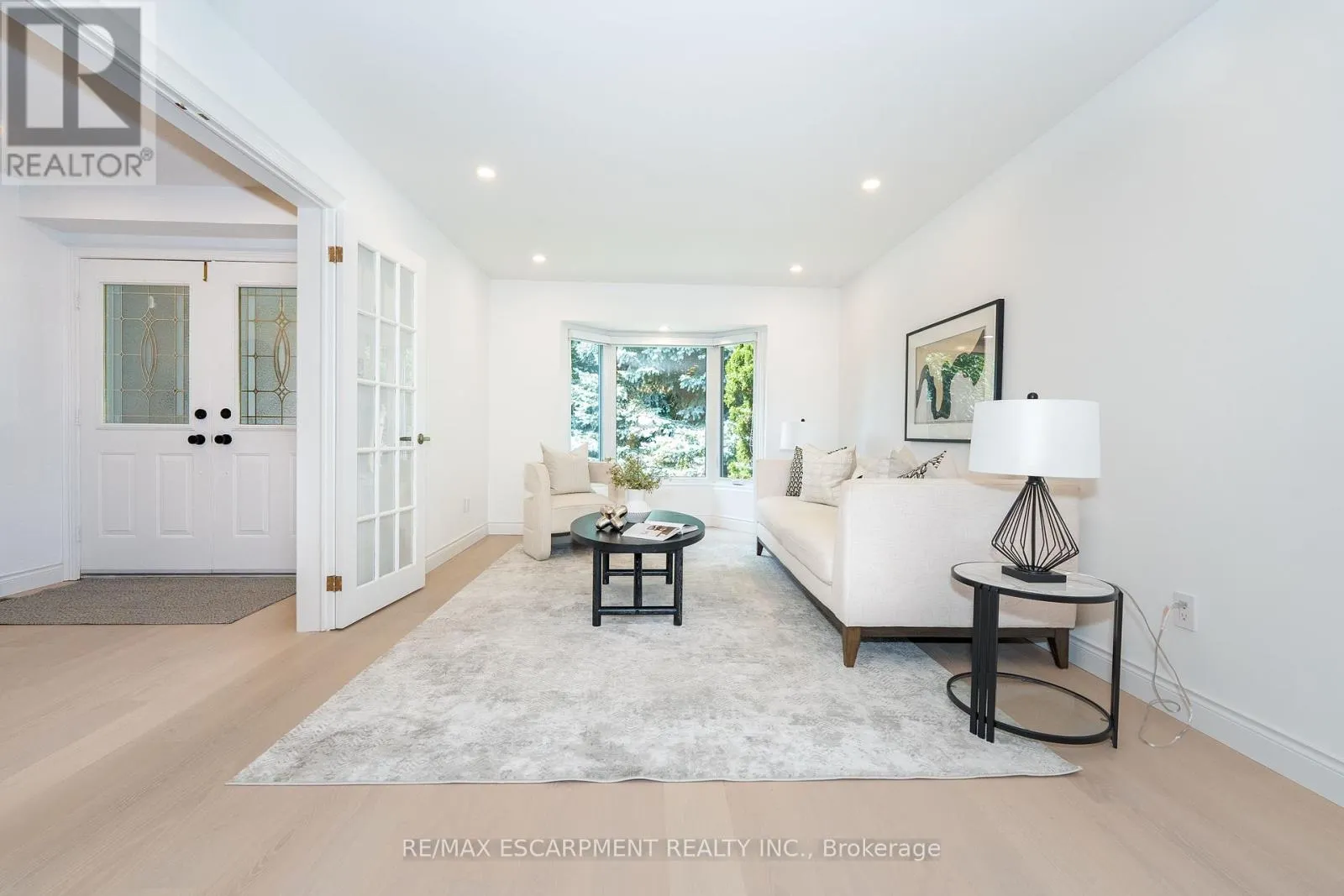327 NORTHWOOD DRIVE