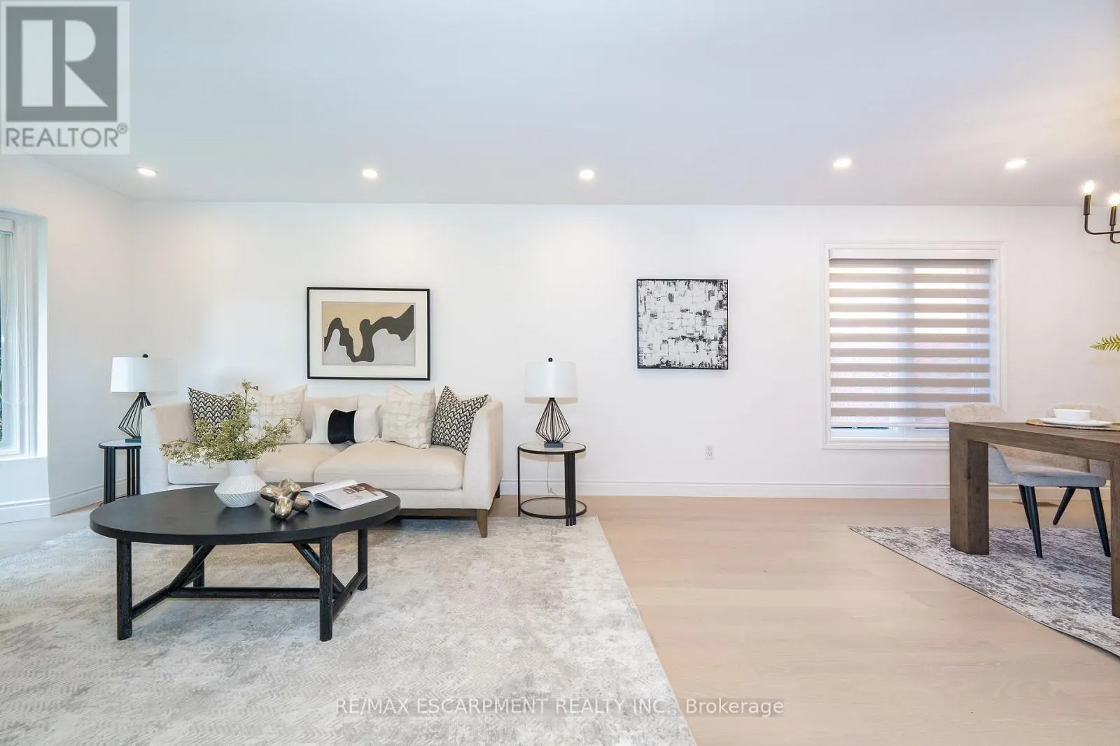 327 NORTHWOOD DRIVE