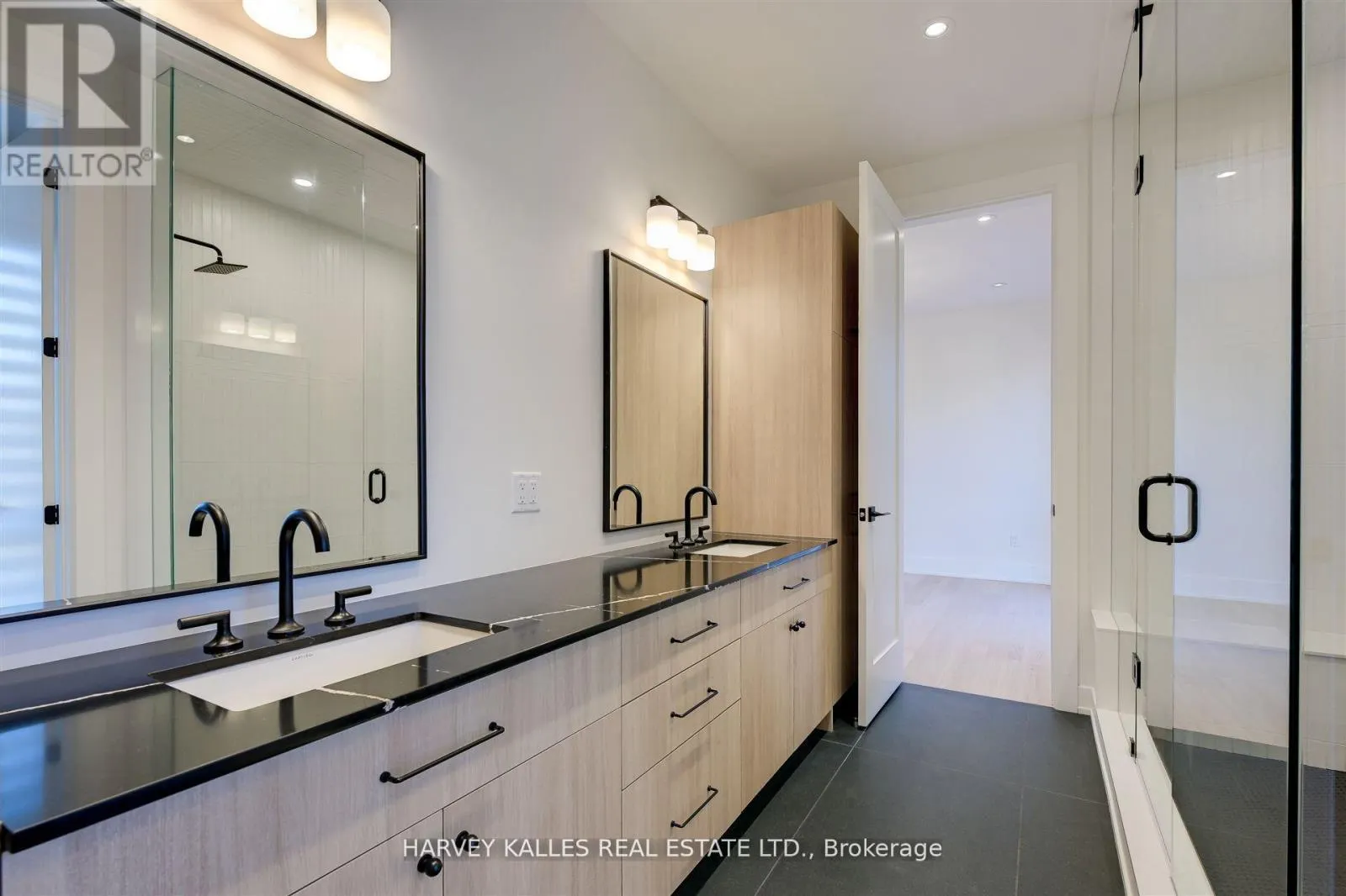 15 DRURY LANE