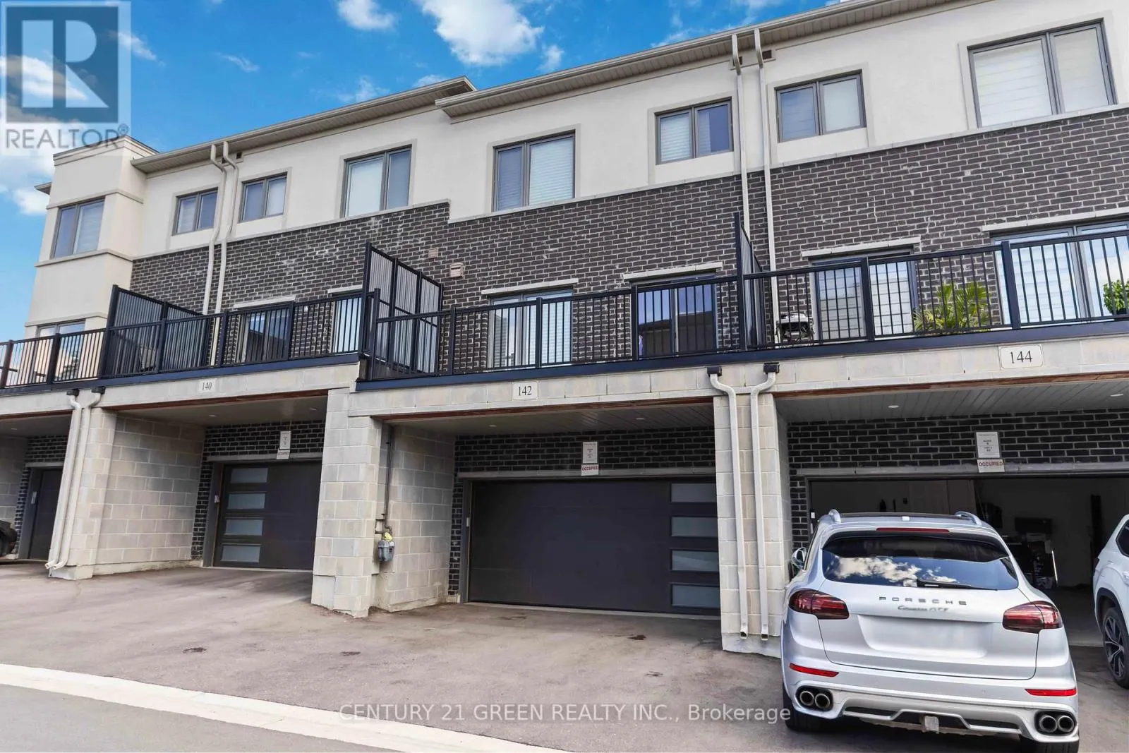 142 LANDSBRIDGE STREET